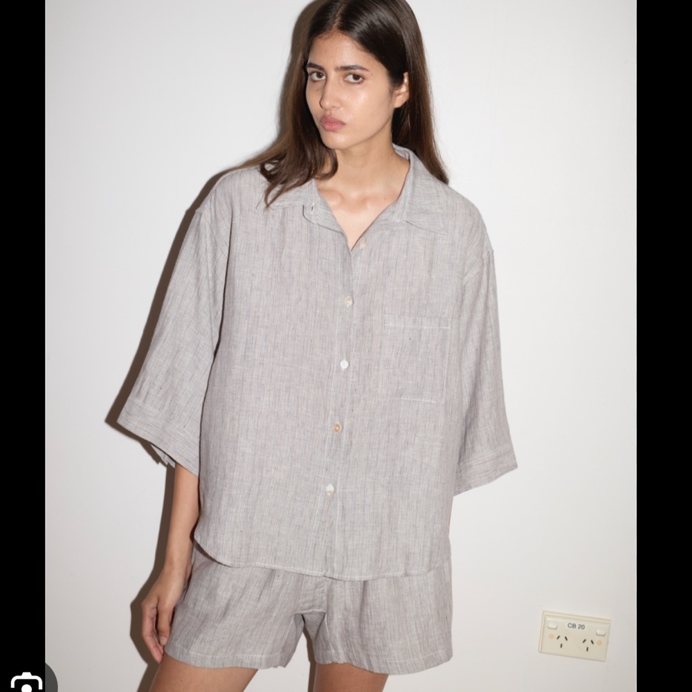 Deiji Studio Light Gray Linen-Blend Women's Shorts